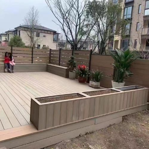 河南户外共挤木塑地板施工|木塑地板材料被广泛应用于河南园林景观、内外墙装饰、花池